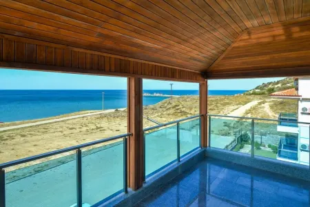 İvunya Apart & Otel Отели в г. Гёкчеада