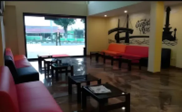 MJs Hotel
