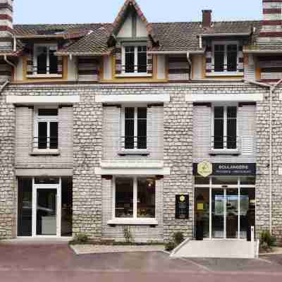 La Ruche Hotel Exterior