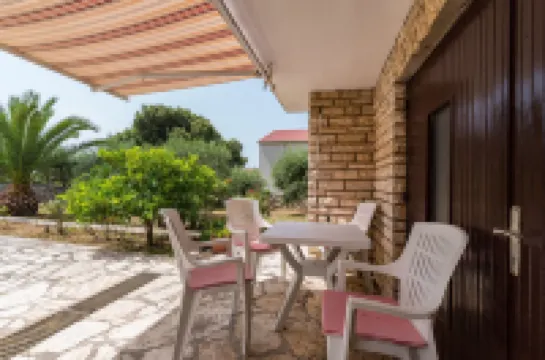 Apartment Ljubica with Nice Garden 2