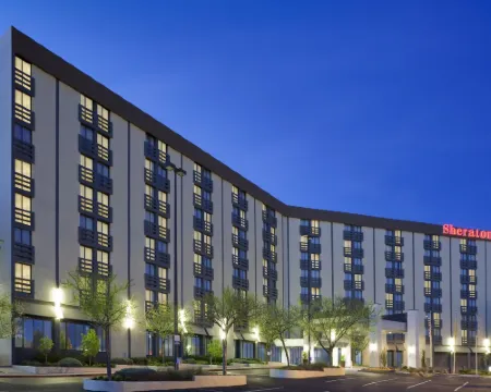 เชอราตัน แอลบูเคอร์คี อัปทาวน์ โรงแรมในแอลบูเคอร์คี