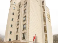 Jolnar Garden Hotel Hotels in Macka