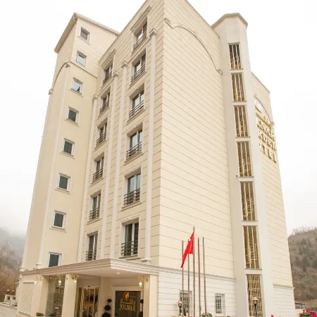 Jolnar Garden Hotel