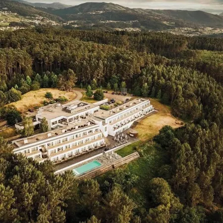 Monte Prado Hotel & Spa Отели в г. Россаш