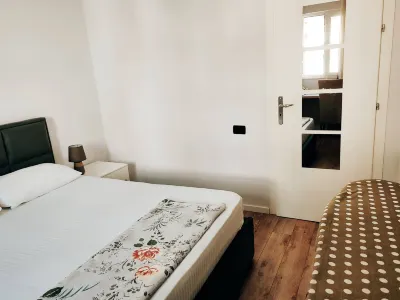 COZY Apartment & GREAT Location Hotel a 