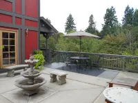 One Bedroom Suite on 1.5 Acres in Wine Country