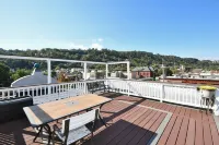 Breathtaking Spacious PGH Skyline Loft On Carson Street