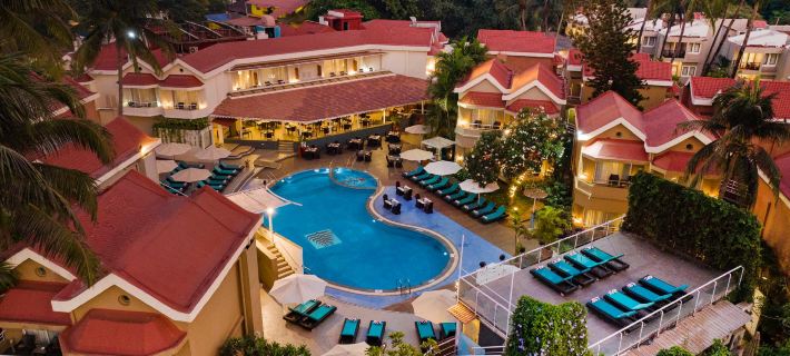Whispering Palms Beach Resort โรงแรมในจันโดลิม