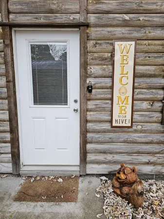 Private Atmosphere and Nature Bliss - Cozy Rustic Retreat