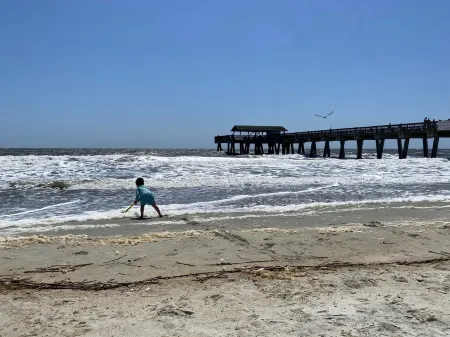 Fenced Yard with Grill and Fire Pit - Charming Oasis