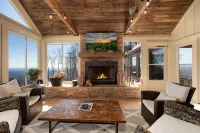 Breathtaking Mountain Views and Outdoor Oasis - Charming Hideaway