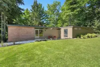 Mill Pond, Large Patio, Pet Friendly, Walk to Town