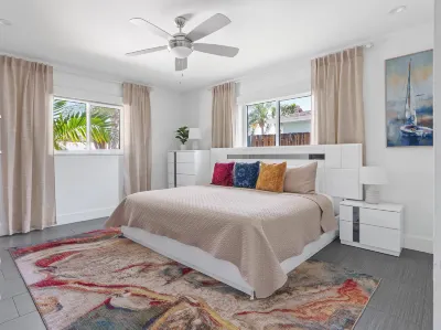 Heated Pool and New Jacuzzi Retreat - Charming Tropical Oasis