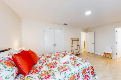 Relaxing home with patio, W/D, full kitchen, & Pack-N-Play - golf nearby