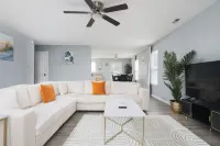 Charming Retreat with Private Patio and Spacious Living - Serene Escape Hotels in Washington Township