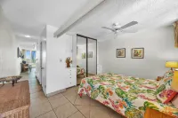 Ground Floor Oceanfront, Walk Out to Beach Hotels in Maalaea