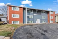 Fully Furnished with Parking and Washer Dryer - Charming Cozy Retreat Hotels near Macy's