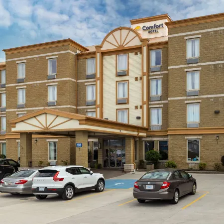 Comfort Hotel Bayer's Lake