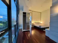 Alimar Premier Hotel Hotel dekat Toko Tiga Putra, Oleh-Oleh Khas Kenjeran