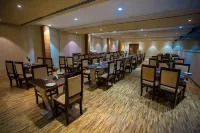 Citadel Hotel By Vinnca Shamshabad Airport, Hyderabad - 조식 운영