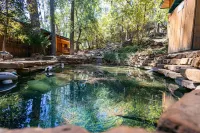 Gorgeous Mountain Views and Cozy Fireplace - Charming Sierra Retreat Hotel di Ruidoso