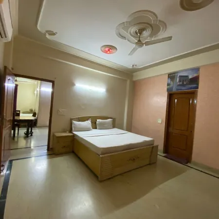 GoBravo-3BHK Near Airport & Cyber Hub