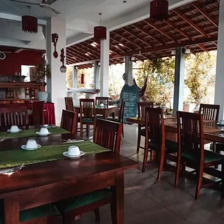 Esprit d'Ici Hotel Отели в г. Мирисса