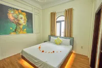 Queen's Motel Hotels in Vy Da