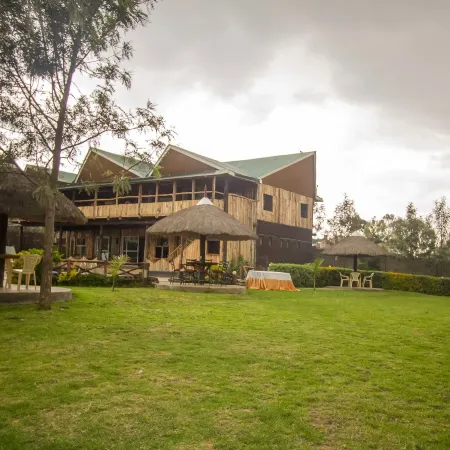 Dovenest Lodge