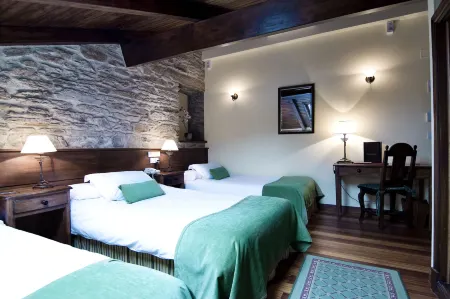 San Clemente by Pousadas de Compostela Отели рядом с достопримечательностью «Miradoiro Costa Vella»