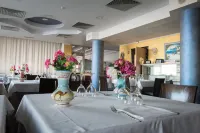 Hotel Mirage - Desayuno