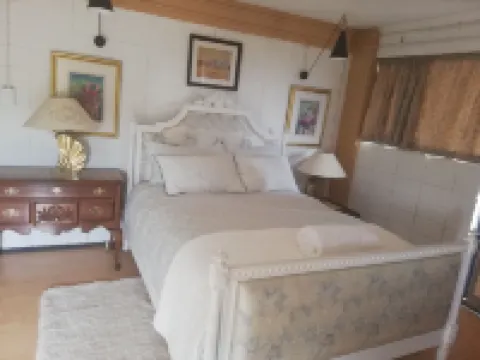 The Advocate Suites Hotels in 