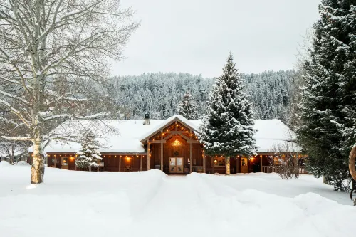Moose Creek Ranch Hotels in Teton County