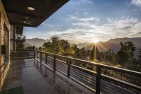A majestic and luxurious villa overlooking the Ganges