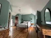 Picton-House Hotels in Llanddowror
