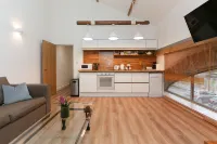 Strawberry Line, Flat 2 Hotels in Wells