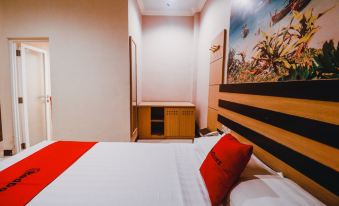 Reddoorz Plus Near Makassar Town Square