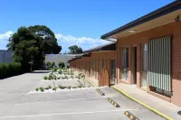 Cranbourne Motor Inn Hotels in Beaconsfield