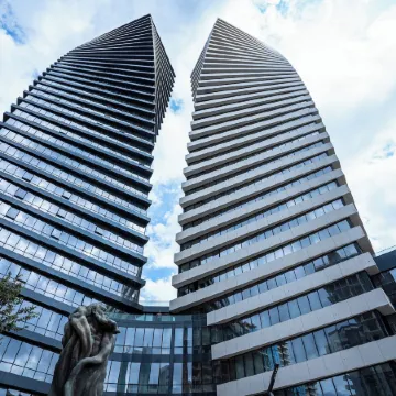 Pullman Tbilisi Axis Towers