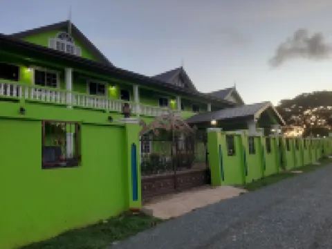 PeSheres Inn & Spa Hotels in Tobago