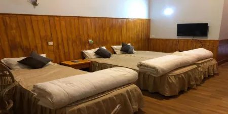 Merostay 030  Nagarkot HillSide Village Resort Отели рядом с достопримечательностью «Nagarkot Waterfall»