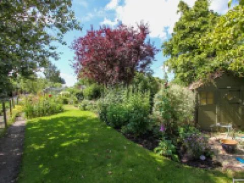 London Road Guest Accommodation Hotels in Chippenham