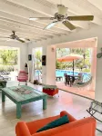 Casa de las Flores Tropical