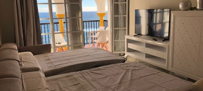 Apartment on the Beachfront Hotels in Mijas