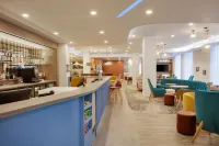 Hampton by Hilton Manchester City, Northern Quarter - bar