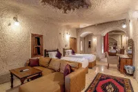 Elegance Cave Suites & Restaurant - bar