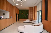 Adria Palace Hotels in Shkallnur