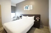 The First Stay Hotel Hôtels à : Phụng Công