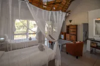 Leopard's Lair Bush Lodge