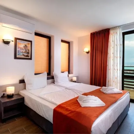 Panorama Blue Family Hotel and Free Parking